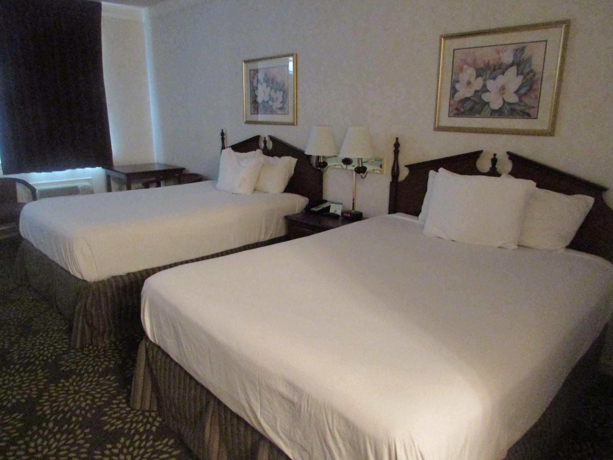 Hotel Plantation Oaks 2*
