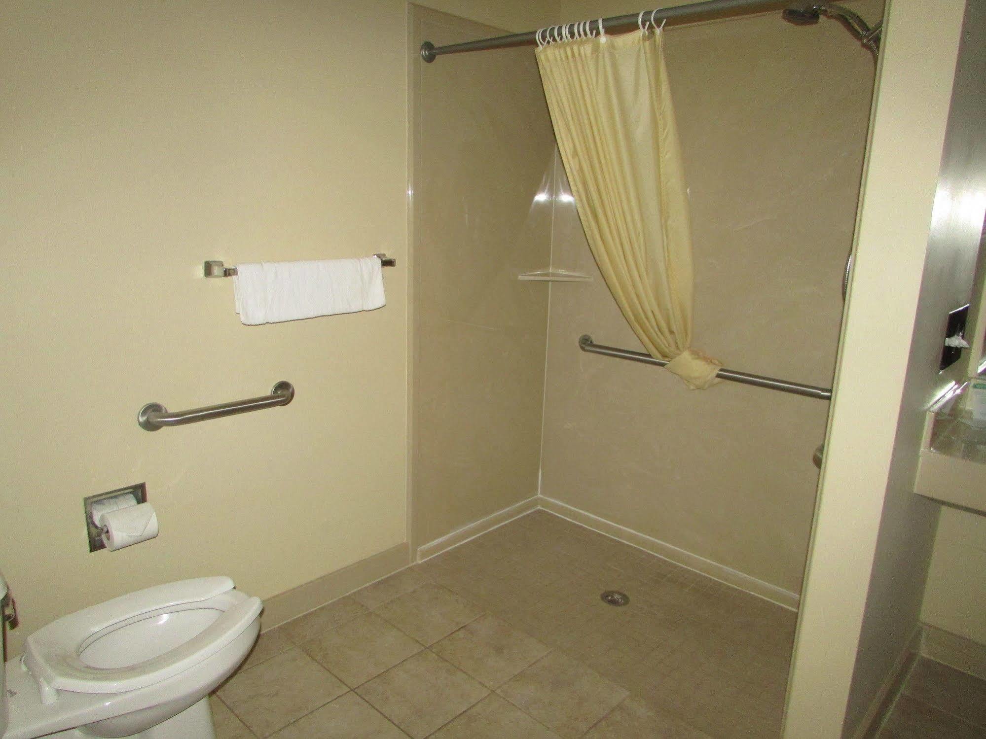 Plantation Oaks Hotel 2*
